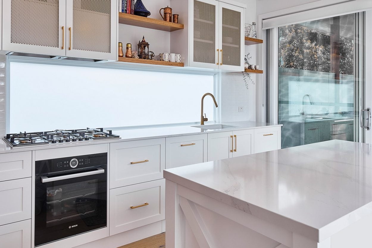Ascend kitchen window splashback with ComfortPlus white translucent glass