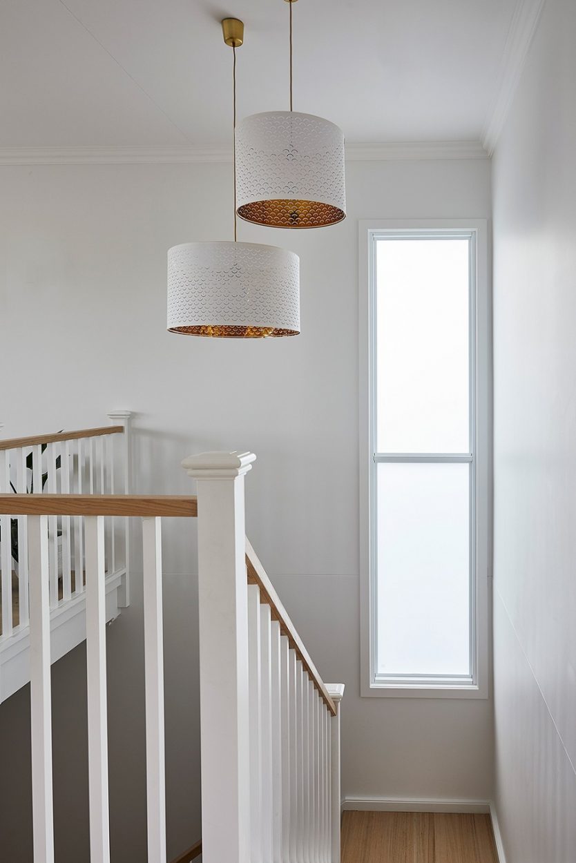 Ascend 2-lite fixed window in Pearl White