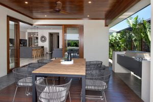 Natura timber 90 degree corner stacking door