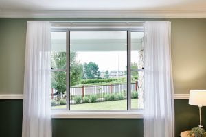 Horizon double hung window in Pearl White