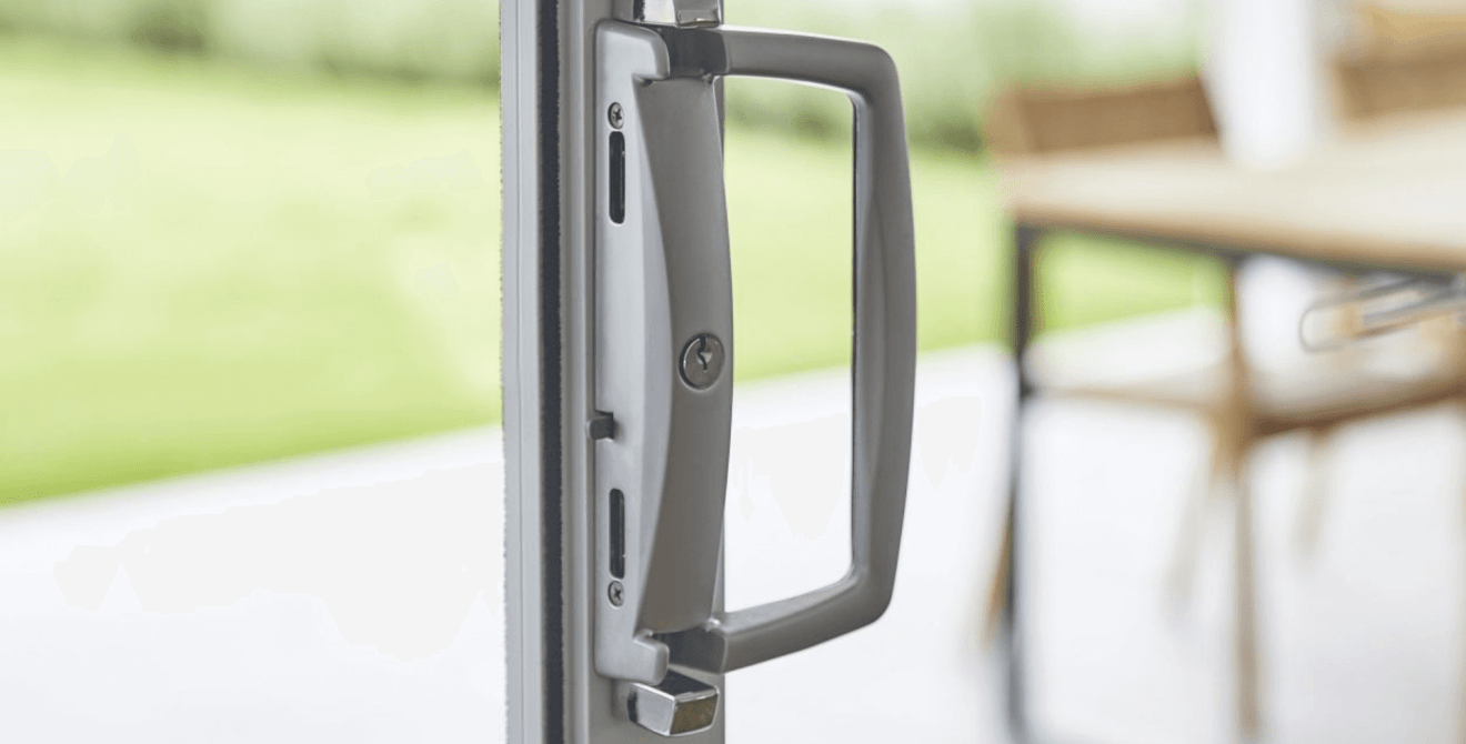 sliding-door-and-handle